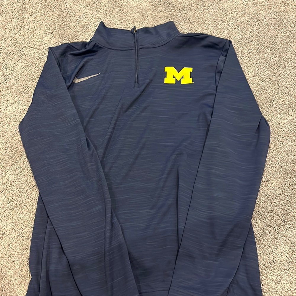 nike quarter zip michigan
